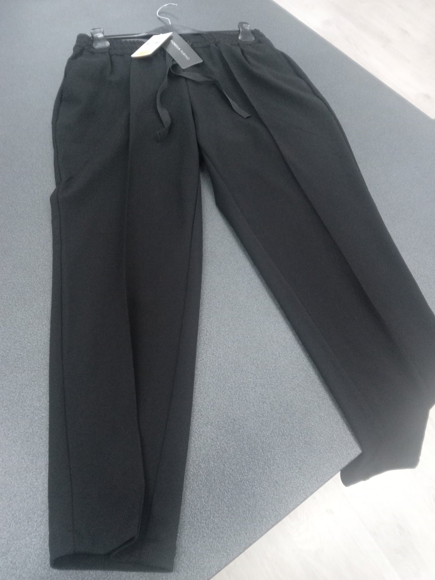 Pantalone Fiorella Rubino nero