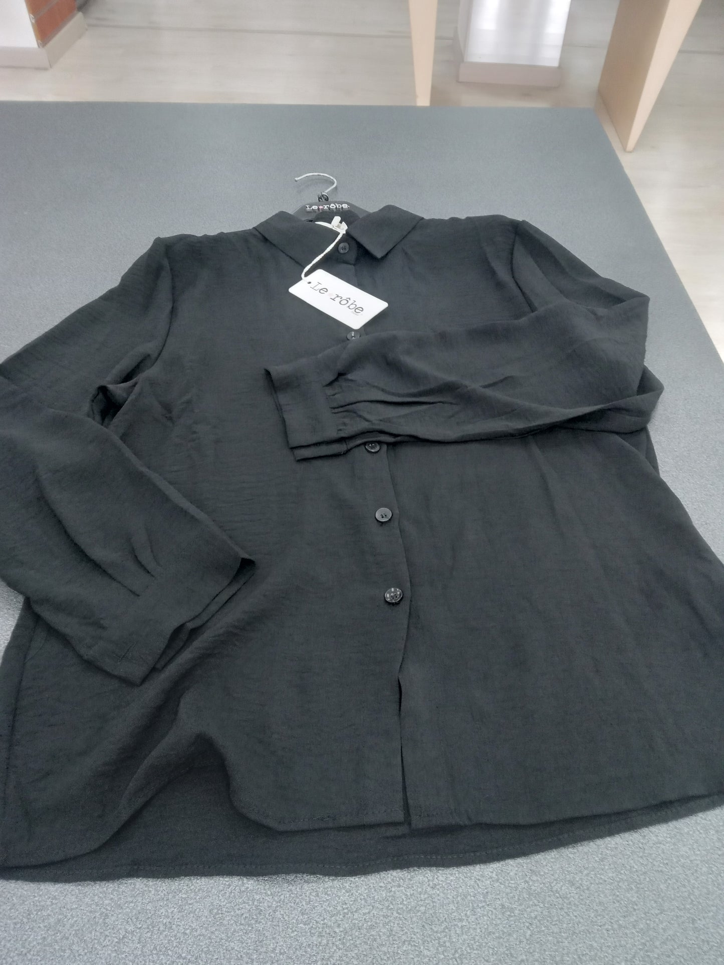 LE RÔBE camicia nera