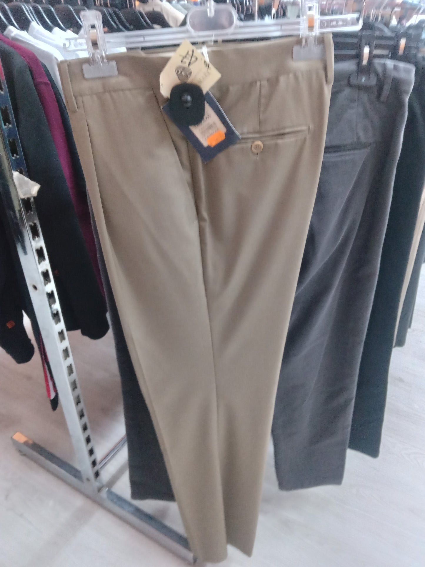 Pantalone calibrato uomo Carbone