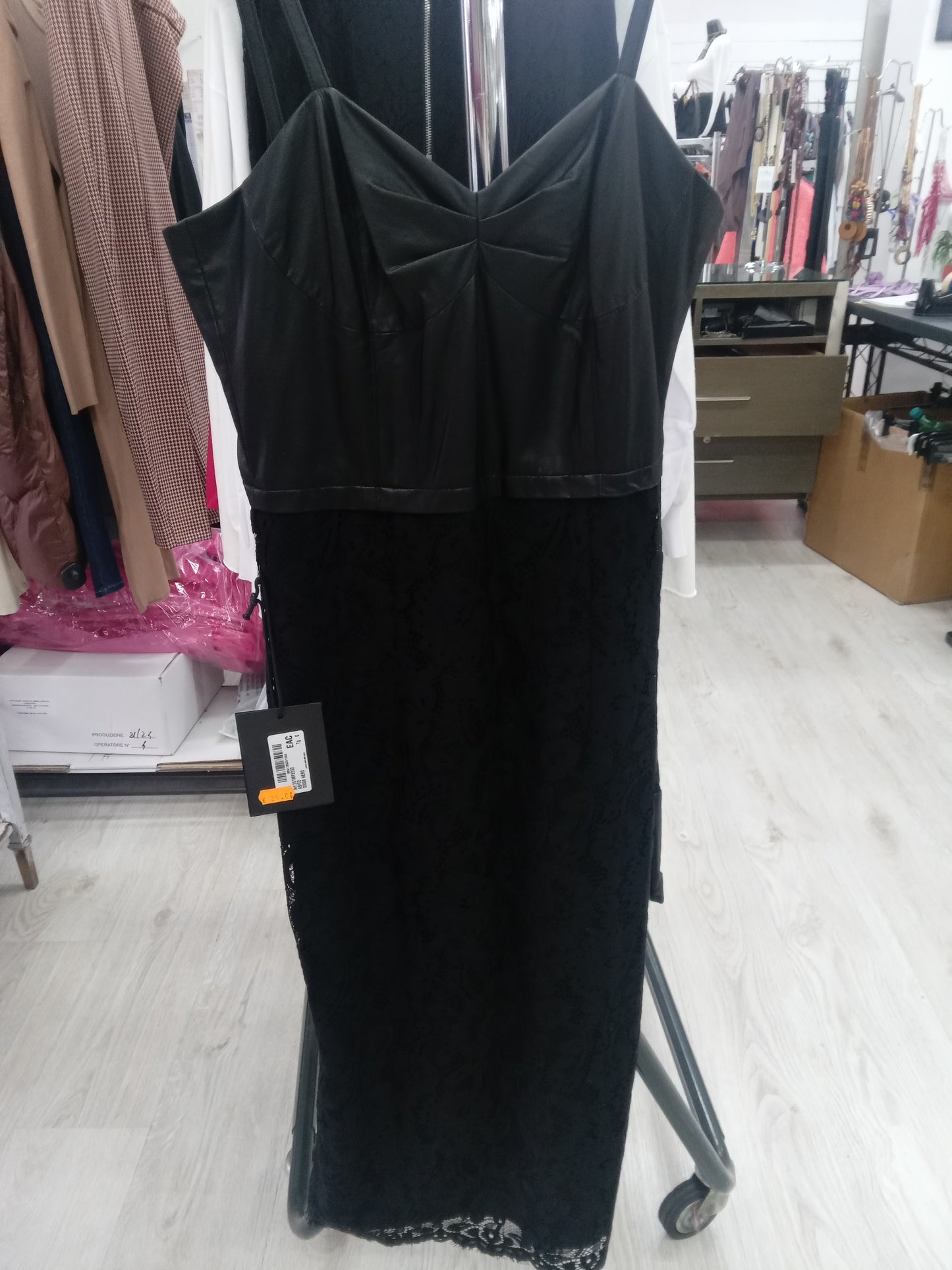 Twinset tubino nero pizzo e ecopelle