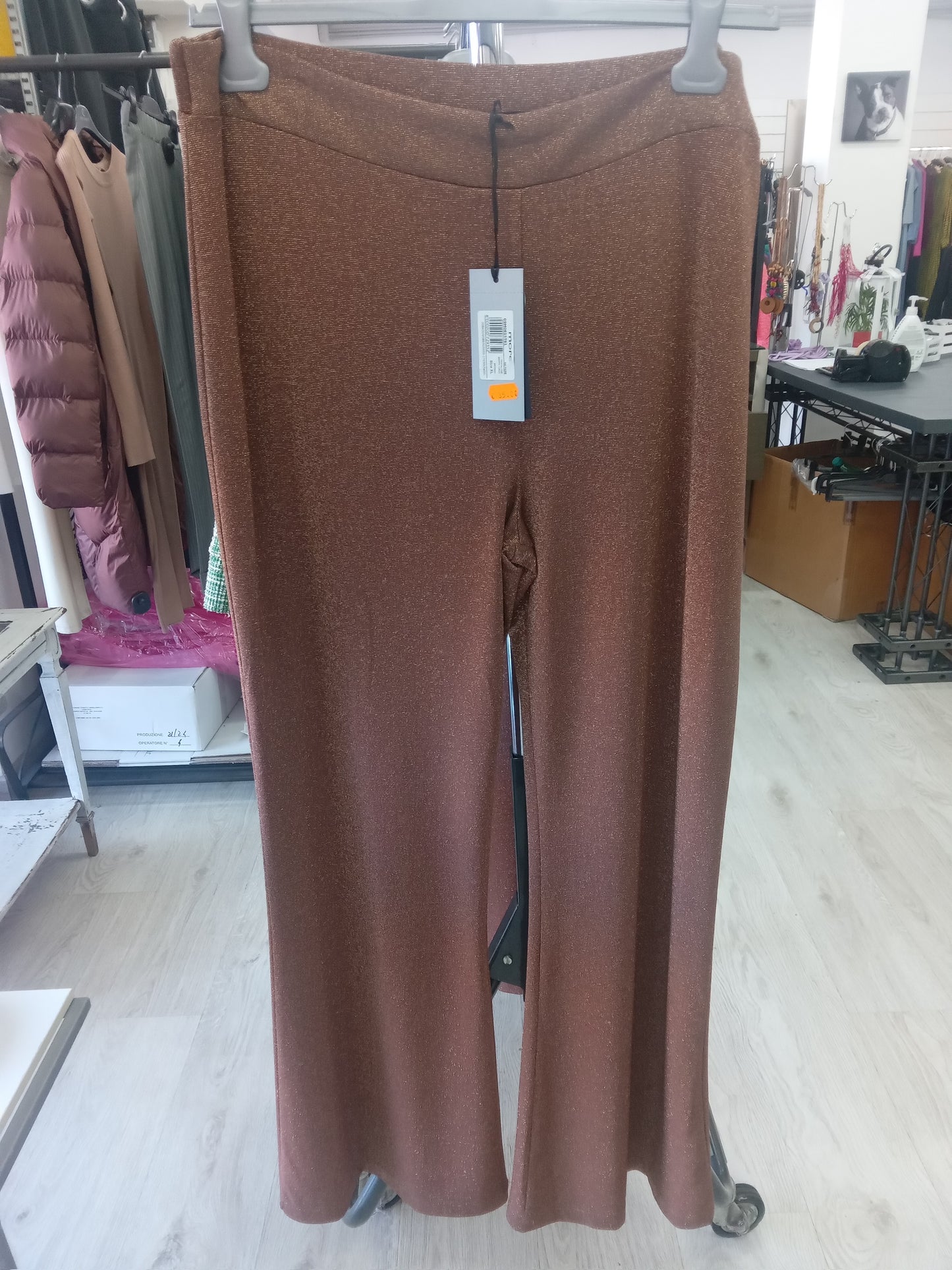 More pantalone zampa lurex